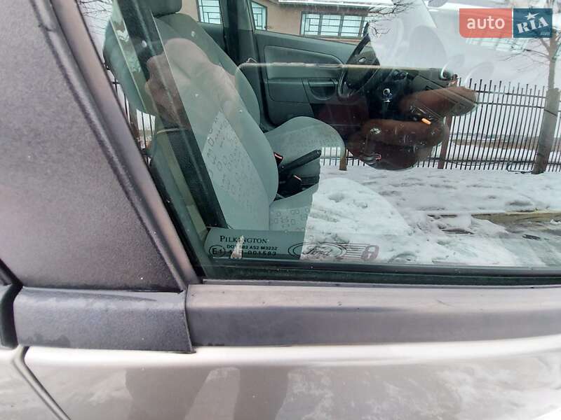 Хэтчбек Ford Fiesta 2003 в Киеве фото 21 Хэтчбек Ford Fiesta 2003 в Киеве