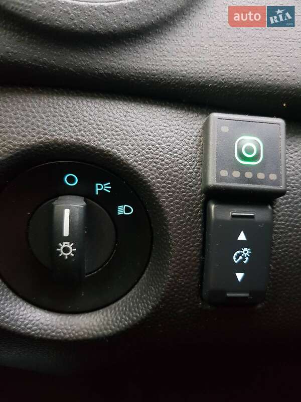 Седан Ford Fiesta 2019 в Киеве