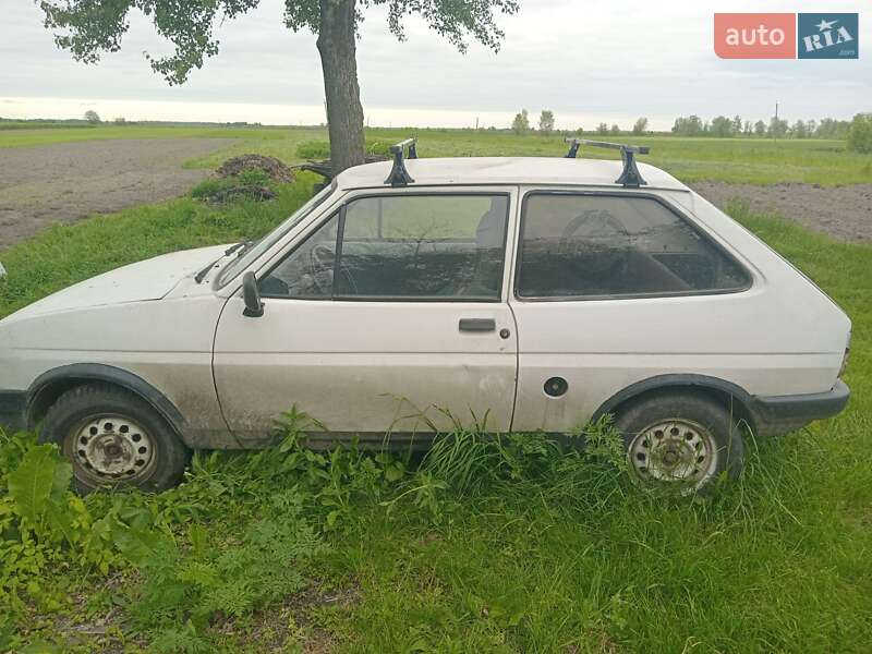 Хэтчбек Ford Fiesta 1986 в Чернигове