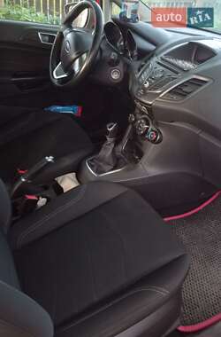 Хэтчбек Ford Fiesta 2015 в Бердичеве