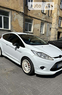Хэтчбек Ford Fiesta 2009 в 