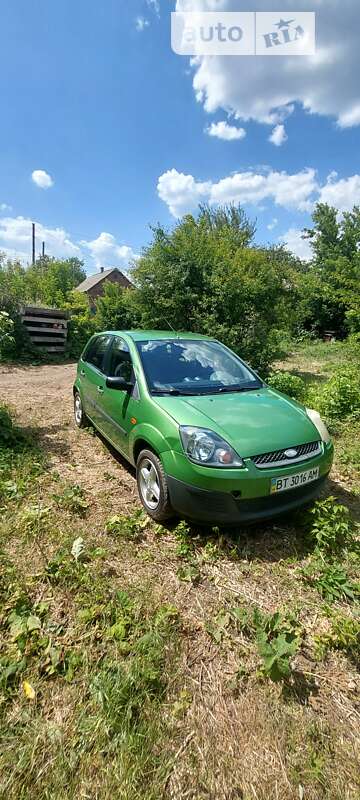 Хэтчбек Ford Fiesta 2005 в Константиновке