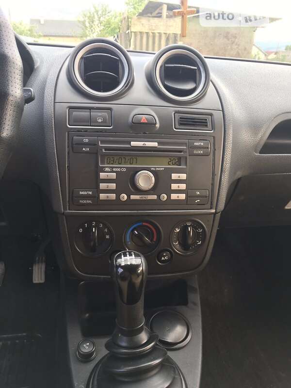 Хетчбек Ford Fiesta 2007 в Дрогобичі