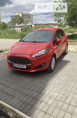 Хетчбек Ford Fiesta 2013 в Івано-Франківську