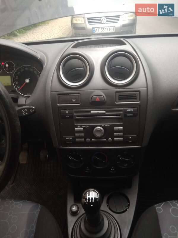 Хэтчбек Ford Fiesta 2007 в Ивано-Франковске