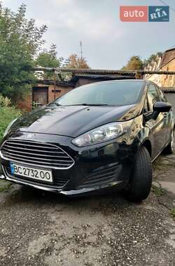 Хэтчбек Ford Fiesta 2018 в 
