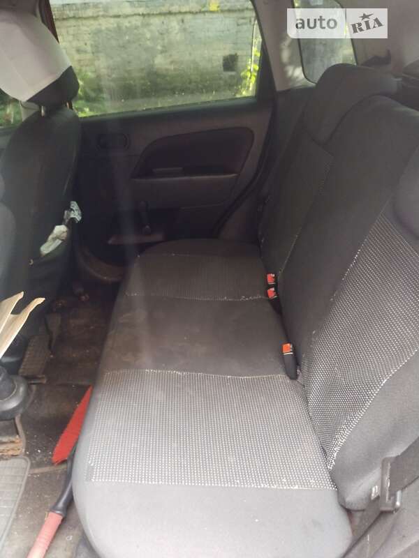 Хетчбек Ford Fiesta 2006 в Києві