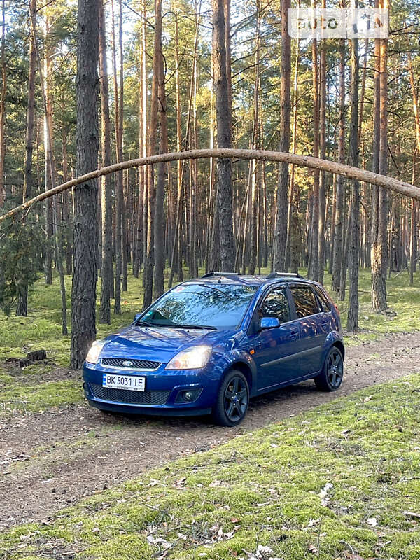 Хетчбек Ford Fiesta 2006 в Рівному