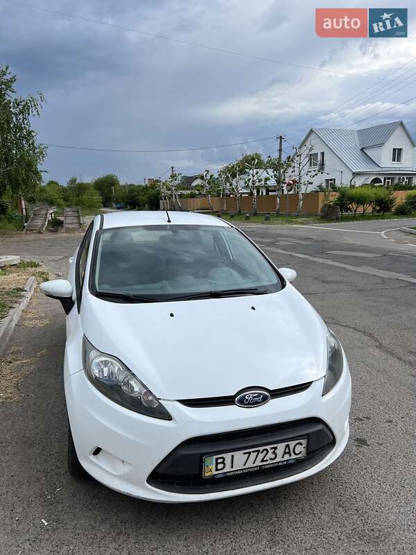 Хетчбек Ford Fiesta 2011 в Полтаві