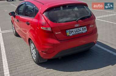 Хетчбек Ford Fiesta 2010 в Ромнах