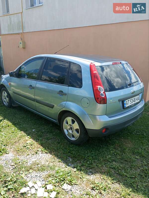 Хэтчбек Ford Fiesta 2006 в Ивано-Франковске