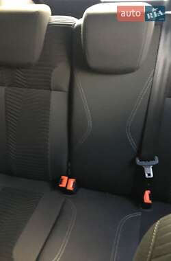 Хэтчбек Ford Fiesta 2013 в 