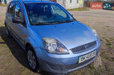 Хэтчбек Ford Fiesta 2007 в 