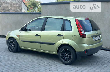 Хэтчбек Ford Fiesta 2006 в Львове