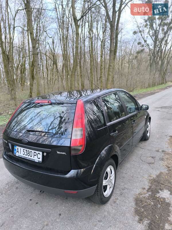 Хетчбек Ford Fiesta 2005 в Яготині