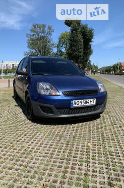 Хэтчбек Ford Fiesta 2008 в Мукачево