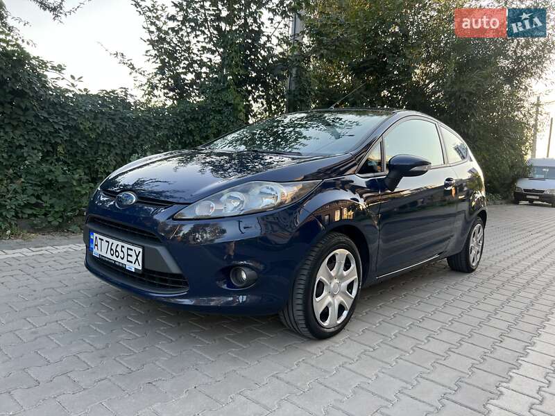 Хэтчбек Ford Fiesta 2008 в Ивано-Франковске