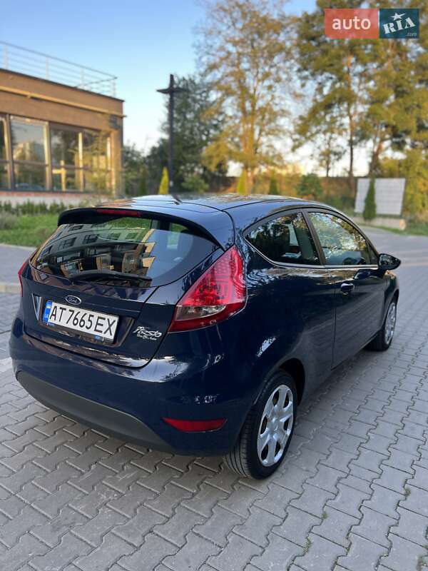 Хэтчбек Ford Fiesta 2008 в Ивано-Франковске