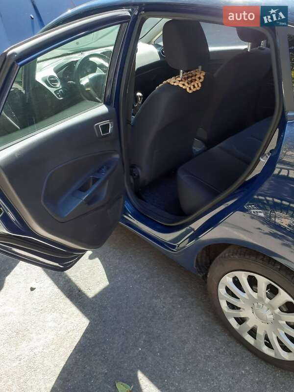 Хэтчбек Ford Fiesta 2013 в Киеве