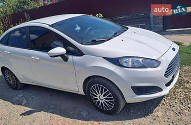 Седан Ford Fiesta 2013 в Кам'янець-Подільському