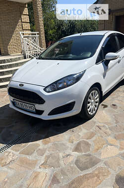 Хэтчбек Ford Fiesta 2016 в Хмельницком