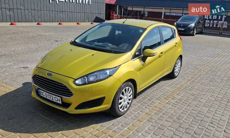 Хэтчбек Ford Fiesta 2013 в 
