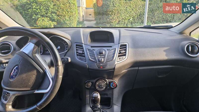 Хэтчбек Ford Fiesta 2013 в Львове