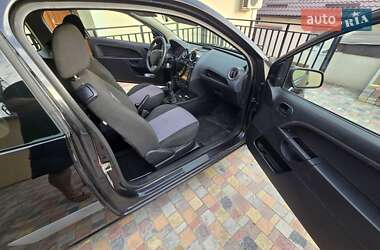 Хэтчбек Ford Fiesta 2007 в 