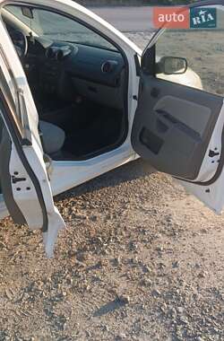 Хэтчбек Ford Fiesta 2007 в 