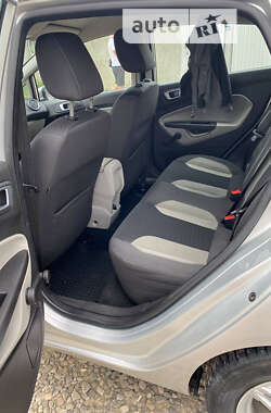 Хэтчбек Ford Fiesta 2013 в 