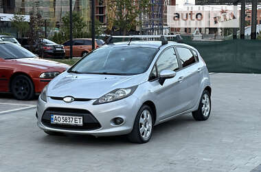 Хэтчбек Ford Fiesta 2010 в Ужгороде