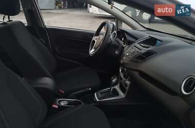 Седан Ford Fiesta 2017 в 