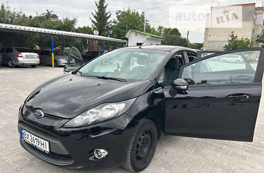 Хетчбек Ford Fiesta 2012 в Києві