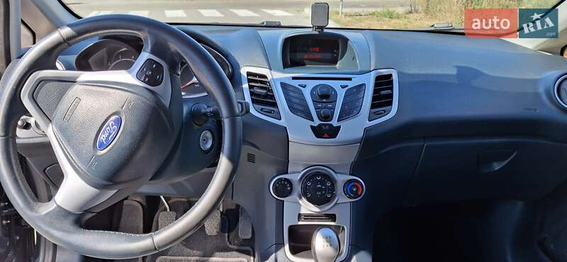 Хэтчбек Ford Fiesta 2012 в Киеве фото 8 Хэтчбек Ford Fiesta 2012 в Киеве