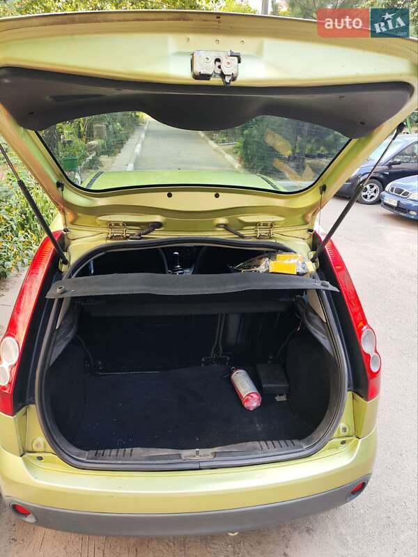 Хэтчбек Ford Fiesta 2006 в Запорожье