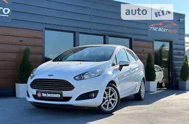 Седан Ford Fiesta 2015 в Рівному