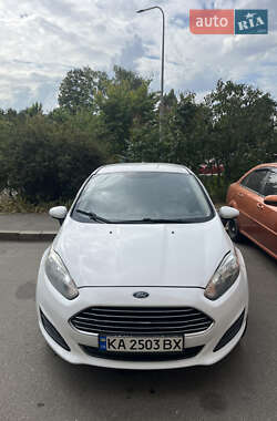 Седан Ford Fiesta 2013 в 