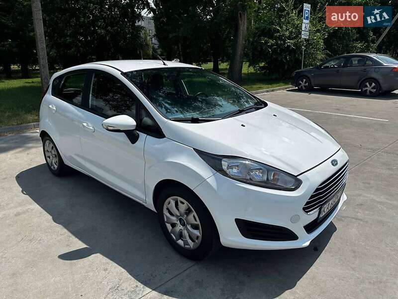 Хэтчбек Ford Fiesta 2016 в Синельниково фото 4 Хэтчбек Ford Fiesta 2016 в Синельниково