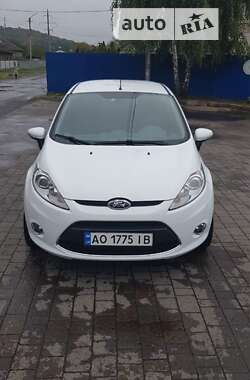 Хэтчбек Ford Fiesta 2010 в Мукачево