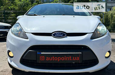 Хэтчбек Ford Fiesta 2011 в Сумах