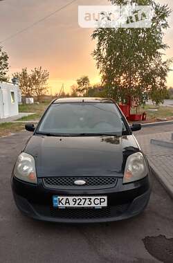 Хэтчбек Ford Fiesta 2008 в Киеве