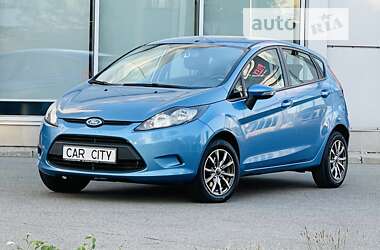 Хэтчбек Ford Fiesta 2011 в Киеве