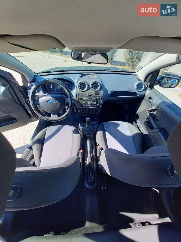 Хэтчбек Ford Fiesta 2008 в Полтаве