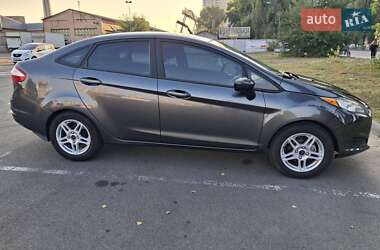 Седан Ford Fiesta 2018 в Києві