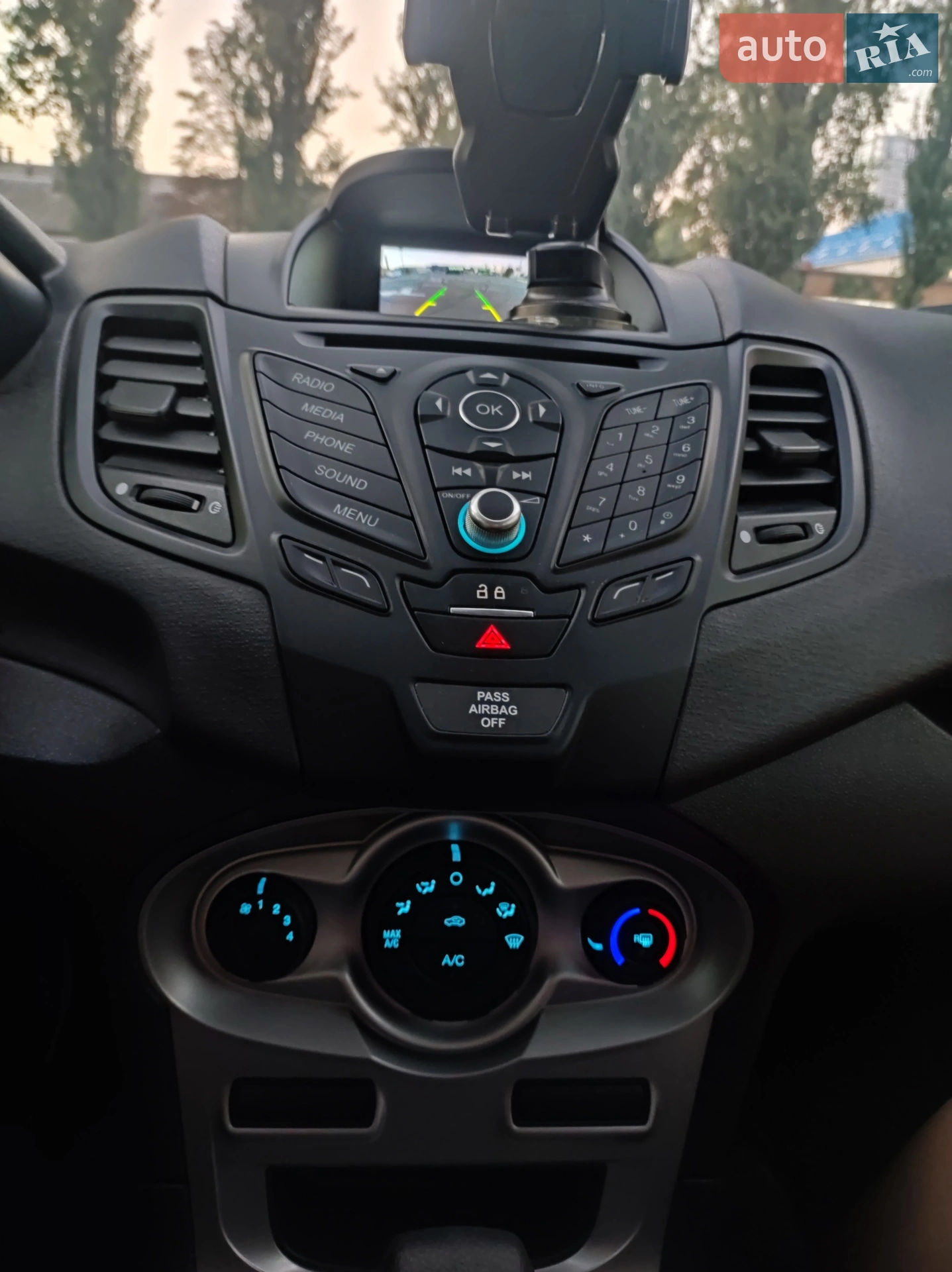 2018 Ford Fiesta - мініатюра 19
