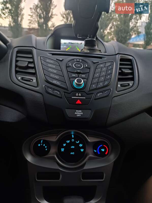 Седан Ford Fiesta 2018 в Киеве