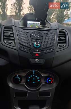 Седан Ford Fiesta 2018 в 