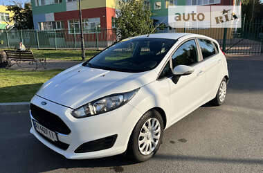 Хетчбек Ford Fiesta 2016 в Києві