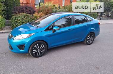 Седан Ford Fiesta 2013 в Полтаве