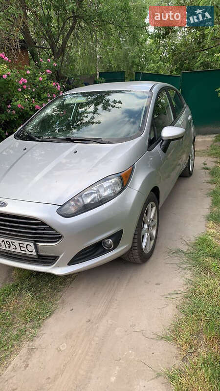Хэтчбек Ford Fiesta 2019 в Ромнах